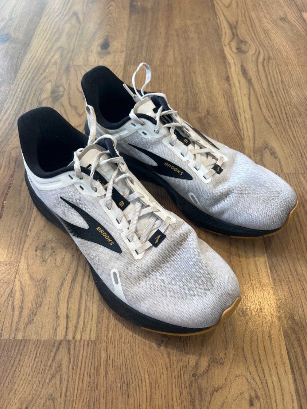 Brooks Launch 9 - Men’s Size 10